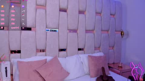 Miia Schwarz  online show from 02-04-25, 10:02