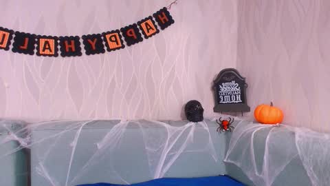 miia scoott  online show from 10-28-25, 11:58