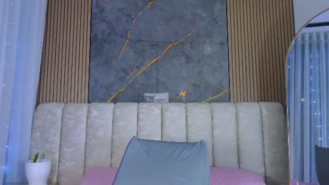Snapshot of miia_scoott_ chatting on 07-01-26, 11:56 miia scoott online show from 07-01-26, 11:56