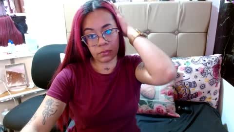 Snapshot of miia_spencer_ chatting on 12-16-24, 04:49 miia online show from 12-16-24, 04:49