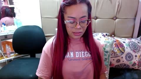 Snapshot of miia_spencer_ chatting on 01-29-25, 05:19 miia online show from 01-29-25, 05:19