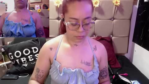 Snapshot of miia_spencer_ chatting on 09-16-25, 04:08 miia online show from 09-16-25, 04:08