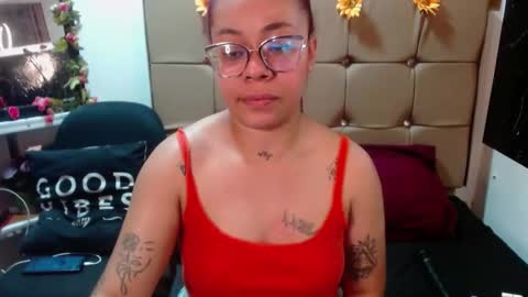 Snapshot of miia_spencer_ chatting on 10-03-25, 06:16 miia online show from 10-03-25, 06:16