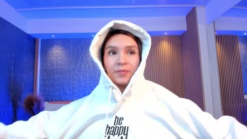 Miia 3 online show from 01-11-25, 02:58