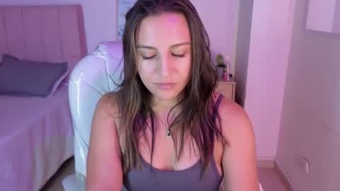 M I I A     online show from 07-17-26, 09:30