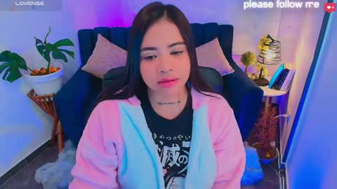 Snapshot of miiaa7_ chatting on 06-08-26, 10:37 Ma is my name I invite you to check out my wish list for my birthday online show from 06-08-26, 10:37