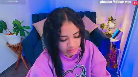 Snapshot of miiaa7_ chatting on 07-12-26, 09:50 Ma is my name I invite you to check out my wish list for my birthday online show from 07-12-26, 09:50