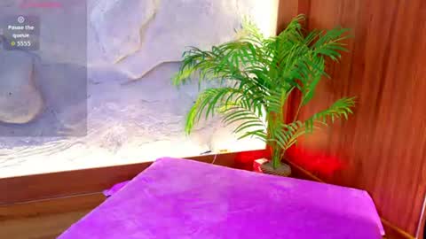 Snapshot of miiaa_cooper chatting on 06-16-26, 04:31 CALL ME MIA online show from 06-16-26, 04:31