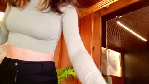 Snapshot of miiaa_cooper chatting on 06-28-26, 10:21 CALL ME MIA online show from 06-28-26, 10:21