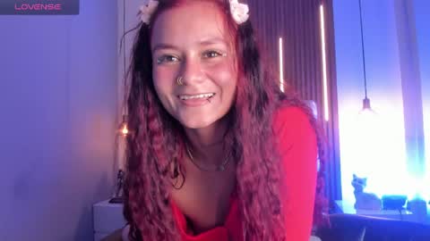 Snapshot of miiaa_jones chatting on 05-08-26, 05:29 Mia online show from 05-08-26, 05:29