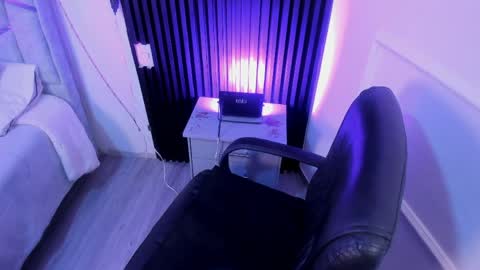 Mia Monroe online show from 05-15-26, 07:54