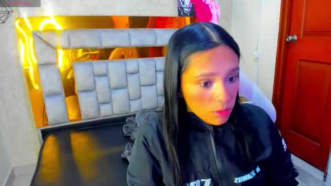 Snapshot of miiaboss chatting on 03-04-26, 10:54 miiaboss online show from 03-04-26, 10:54