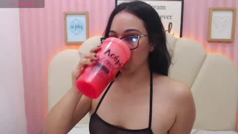 Snapshot of miichellbunny chatting on 04-13-26, 10:37 miichellbunny online show from 04-13-26, 10:37