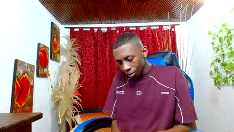 Snapshot of miilo18 chatting on 02-23-26, 08:39 milo online show from 02-23-26, 08:39