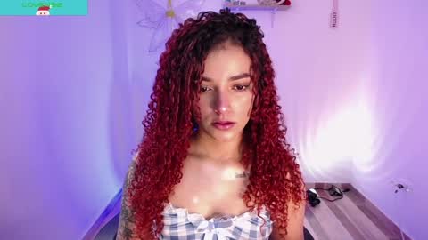 Snapshot of miilu_dancer_ chatting on 12-18-24, 04:06 Lucii online show from 12-18-24, 04:06