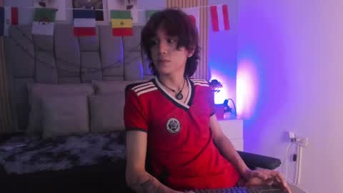 Snapshot of mika_kill_milo chatting on 06-25-26, 05:12 Mika Milo. online show from 06-25-26, 05:12