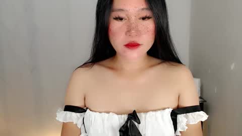 Hi im Avah online show from 03-18-26, 02:31