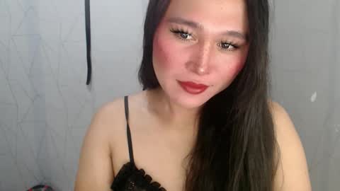 Hi im Avah online show from 04-17-26, 08:23