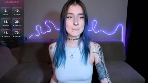 Mika online show from 09-27-25, 04:45