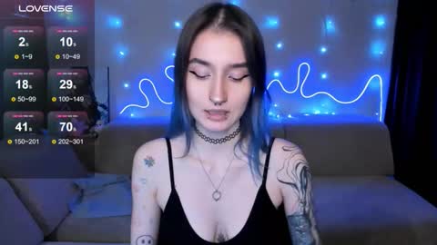 Mika online show from 01-11-26, 02:11