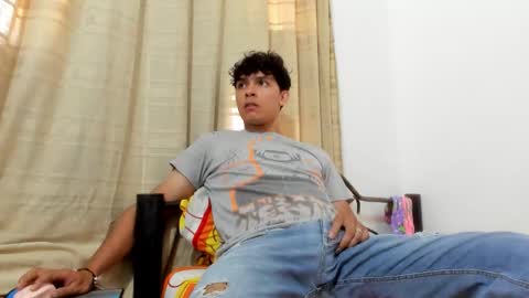 Snapshot of mikael_stor chatting on 10-29-25, 11:23 mikael_stor online show from 10-29-25, 11:23