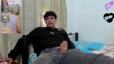 Snapshot of mikael_stor chatting on 11-12-25, 01:00 mikael_stor online show from 11-12-25, 01:00