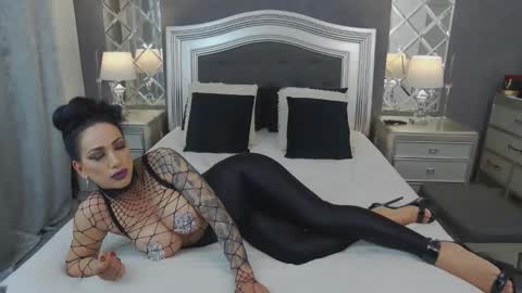 Mikaela online show from 04-18-26, 02:59