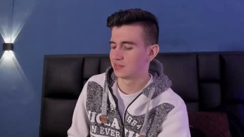 mikael online show from 10-09-25, 04:43