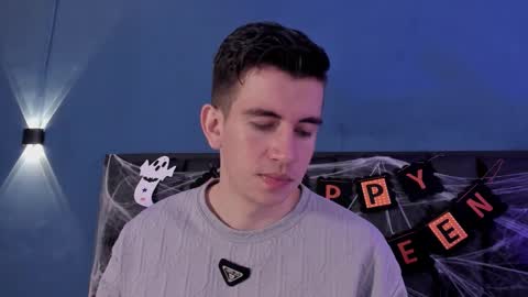 mikael online show from 10-30-25, 03:52