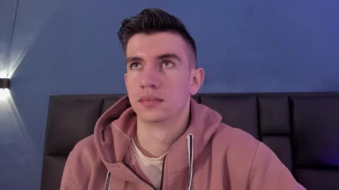 mikael online show from 11-18-25, 03:34