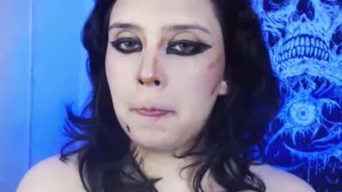 Snapshot of mikaskullcs chatting on 11-02-25, 10:23 Mika online show from 11-02-25, 10:23