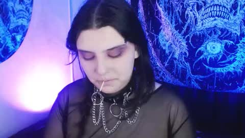 Mika online show from 01-09-26, 10:11