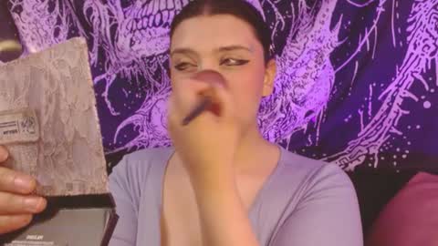 Mika online show from 01-15-26, 09:40