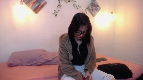 Snapshot of mikaza_akerman chatting on 05-27-26, 12:46 mikaza online show from 05-27-26, 12:46