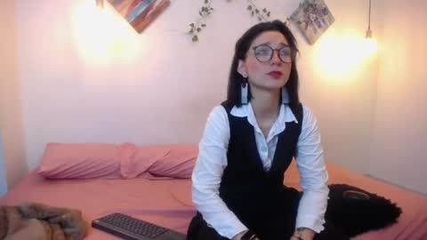 Snapshot of mikaza_akerman chatting on 05-30-26, 01:30 mikaza online show from 05-30-26, 01:30