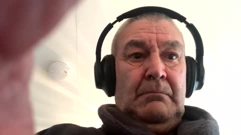 mike26051 online show from 10-27-25, 02:54