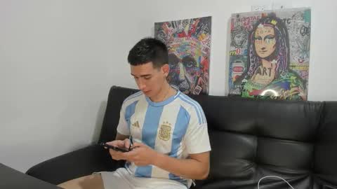 Snapshot of mike3xxx chatting on 09-21-25, 10:55 mike3xxx online show from 09-21-25, 10:55