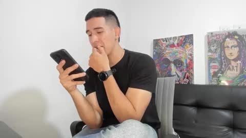 Snapshot of mike3xxx chatting on 09-30-25, 04:39 mike3xxx online show from 09-30-25, 04:39