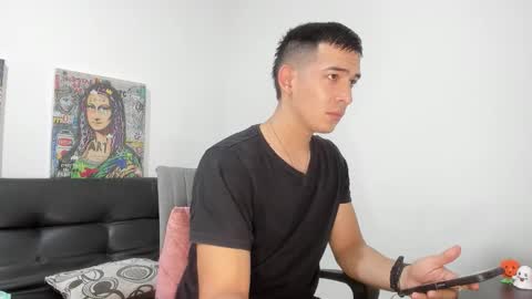 Snapshot of mike3xxx chatting on 11-19-25, 10:54 mike3xxx online show from 11-19-25, 10:54