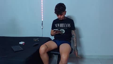 Mike IMDEPENDIENT MODEL online show from 10-08-25, 03:59