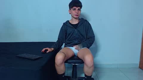 Mike IMDEPENDIENT MODEL online show from 02-01-26, 01:48