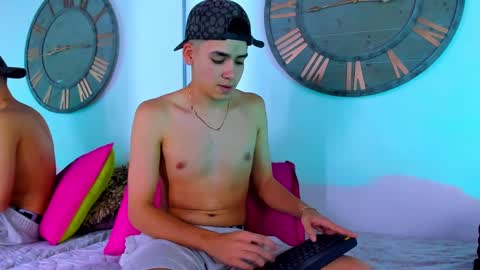 Mike 0233 online show from 12-21-24, 07:45