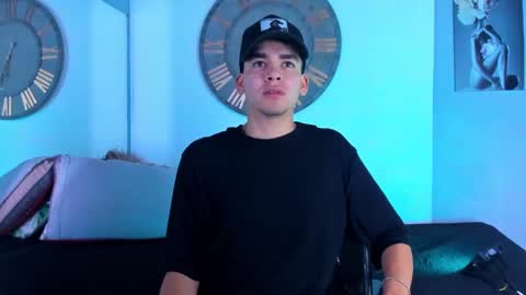 Mike 0233 online show from 01-05-25, 04:47