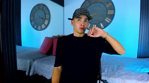 Mike 0233 online show from 02-09-25, 04:25