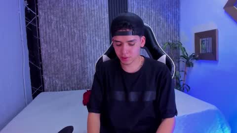 Mike 0233 online show from 10-15-25, 05:18