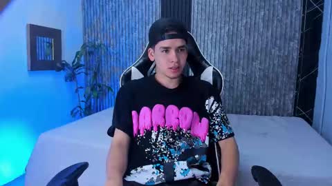 Mike 0233 online show from 10-17-25, 05:54