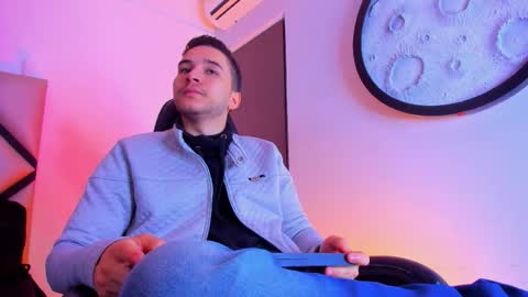 Mike  online show from 01-09-26, 11:46