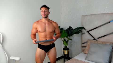 Snapshot of mike_belle chatting on 12-03-24, 12:57 Mike Belle online show from 12-03-24, 12:57