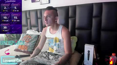 Snapshot of mike_bennet chatting on 03-15-26, 10:16 Mike Bennet Make me Cum Please online show from 03-15-26, 10:16