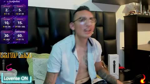 Snapshot of mike_bennet chatting on 03-17-26, 11:52 Mike Bennet Make me Cum Please online show from 03-17-26, 11:52